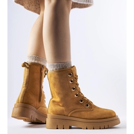 Karamellel szigetelt Montella munkások barna 1