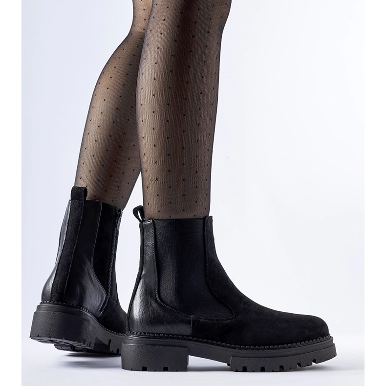 Fekete bokacsizma masszív Hodges talppal 1