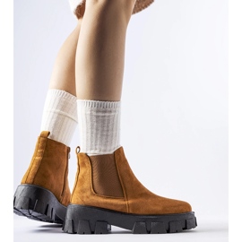 Barna alacsony cipő masszív Willo talppal 1