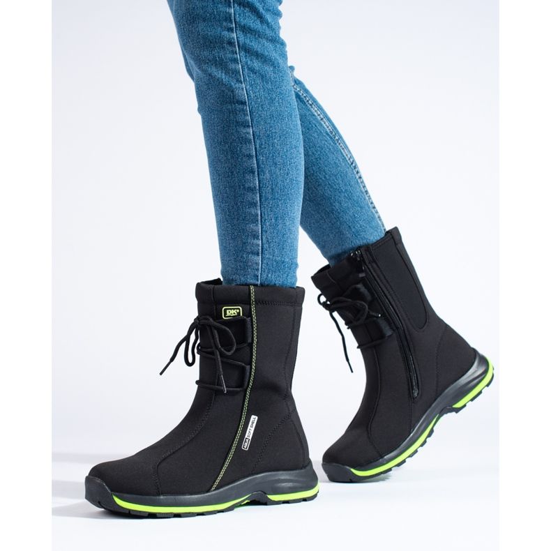 Női trekking cipő DK báránybőr kabáttal fekete 1