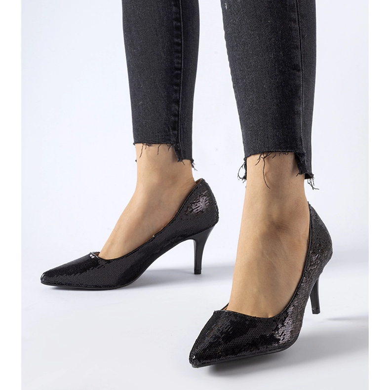 Fekete flitteres Ernesto magassarkú pumpák 1