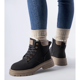 Fekete szigetelt Mcwhorter csizma 1 Fekete szigetelt Mcwhorter csizma 1