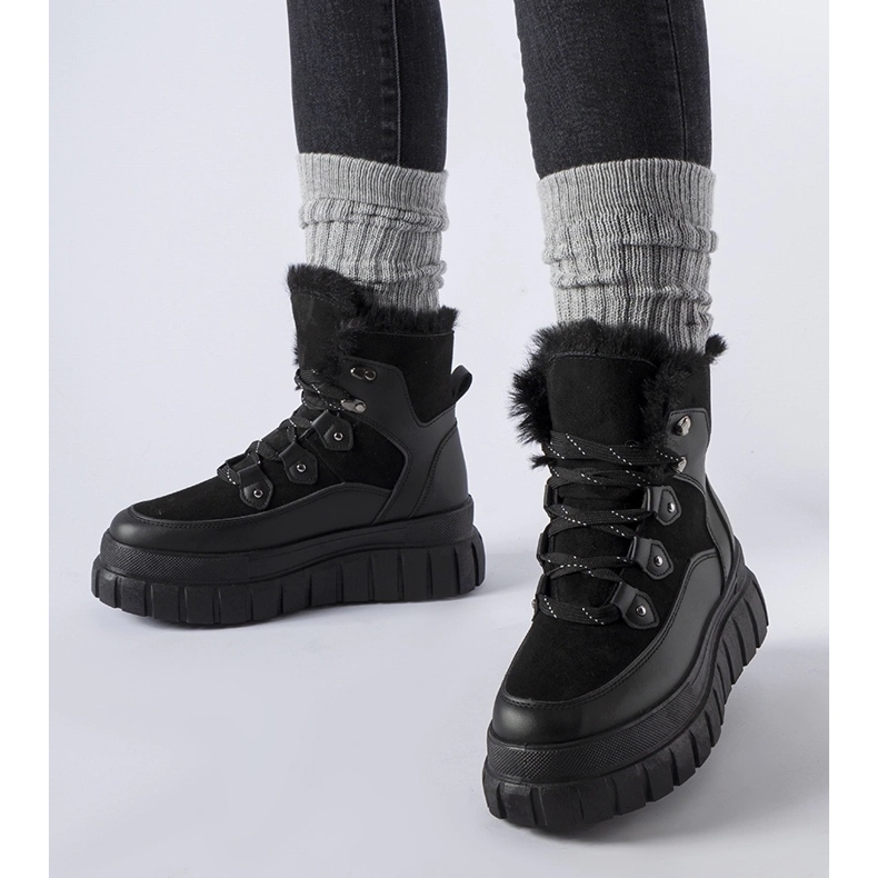 Fekete bokacsizma masszív Cervantes talppal 1