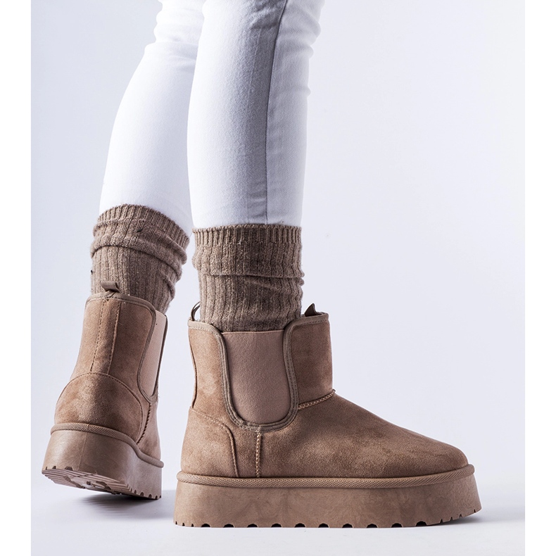 Bertino barna hócsizma, gumírozott oldalán 1