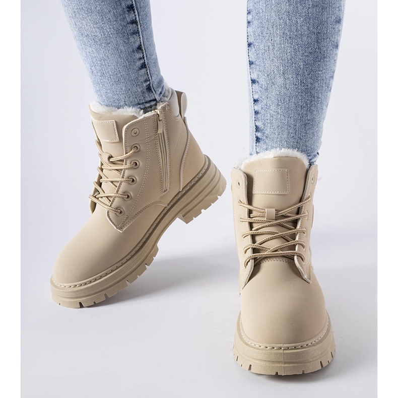 Bézs színű szigetelt Deville munkások 1 Bézs színű szigetelt Deville munkások 1