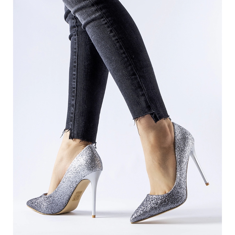 Ezüst csillogó Covo magassarkú 1 Ezüst csillogó Covo magassarkú 1