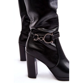 Női magassarkú csizma térd feletti díszítéssel, fekete rahallis 2