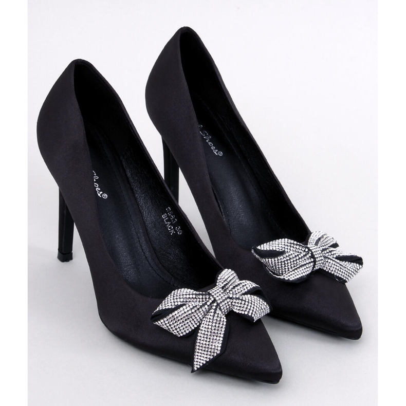 Trini Black szatén tűk masnival fekete 1