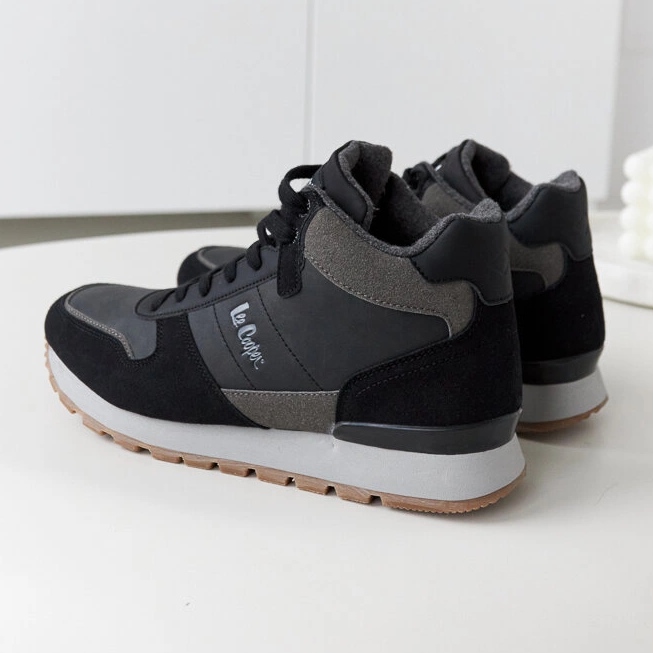 Fekete Lee Cooper LCJ-23-31-3066M tornacipő 1