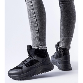 Fekete szigetelt magas Malles tornacipő 1