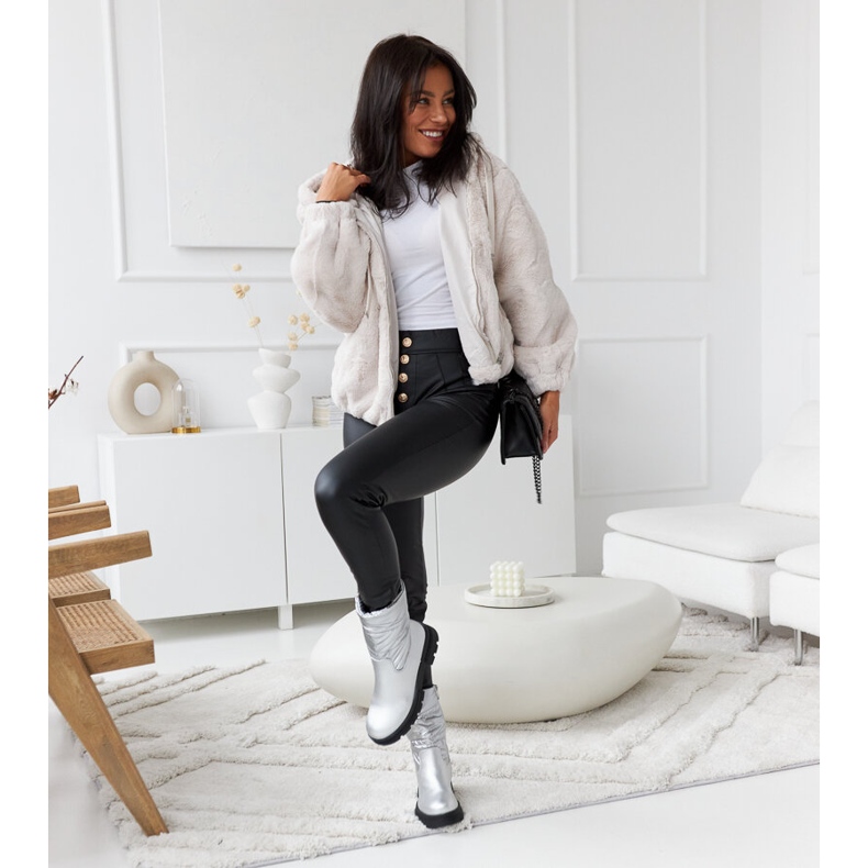 Ezüst szigetelésű bokacsizma Malvaro foltvarrással 1