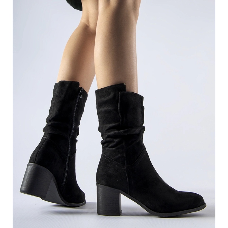 Filomena fekete hőszigetelt magas sarkú cowboy csizma 1