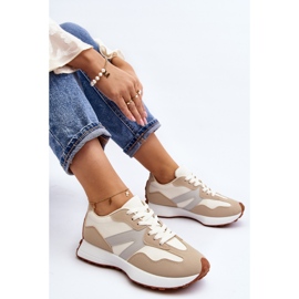 Bézs Chloette női sportcipő 2