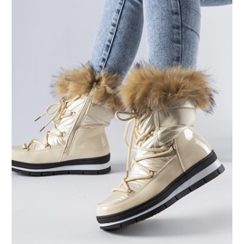 Bézs lakkozott hócsizma masni szőrmével 1 Bézs lakkozott hócsizma masni szőrmével 1