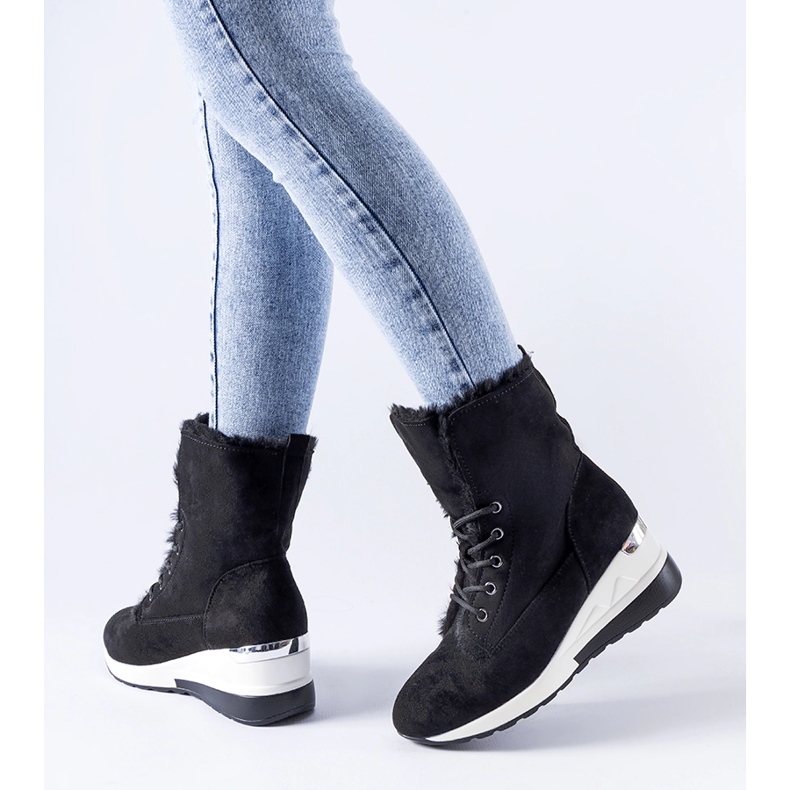 Fekete szigetelt Wesley wedge tornacipő 1