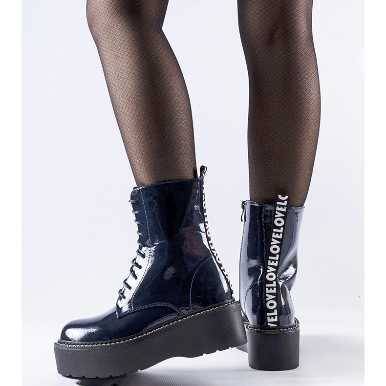 Sötétkék patentos Leos platformcipő 1