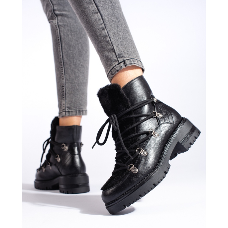 W. Potocki Fekete női hócsizma szőrmével a Potockitól 2