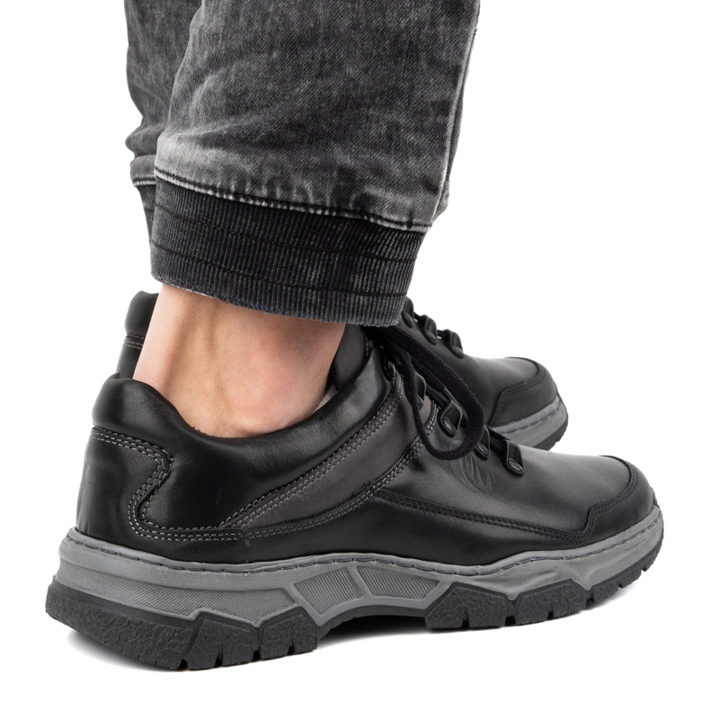 Olivier Férfi alkalmi bőrcipő 842MA fekete 2