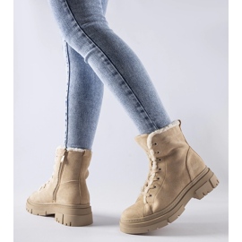 Bézs színű hőszigetelt bokacsizma Chamblee öko-velúrból 1 Bézs színű hőszigetelt bokacsizma Chamblee öko-velúrból 1