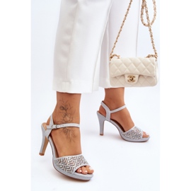 Díszített magassarkú szandál D&A MR1038-44 ezüst 2 Díszített magassarkú szandál D&A MR1038-44 ezüst 2