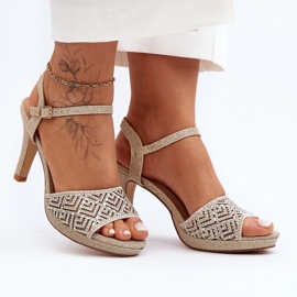 Díszített magassarkú szandál D&amp;A MR1038-44 arany aranysárga 1