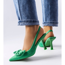 Zöld tűk masnival az Olengo-tól 2