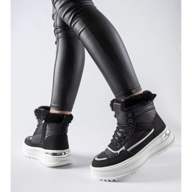 Fekete Trieste sport hócipő bundával 1