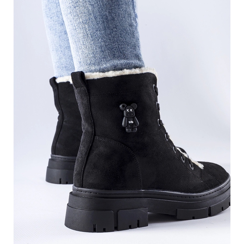 Fekete szigetelt bokacsizma Pompei öko-velúrból 1