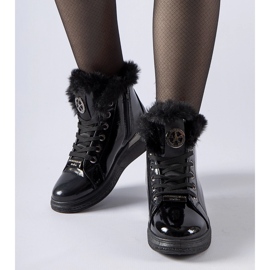 Lubriano szőrmével bélelt fekete tornacipő 1