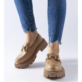 Uzzone strasszokkal díszített bézs mokaszinok 1