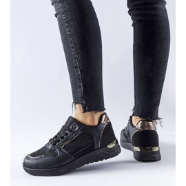 Fekete tornacipő díszítőszálas Facondo-tól 2