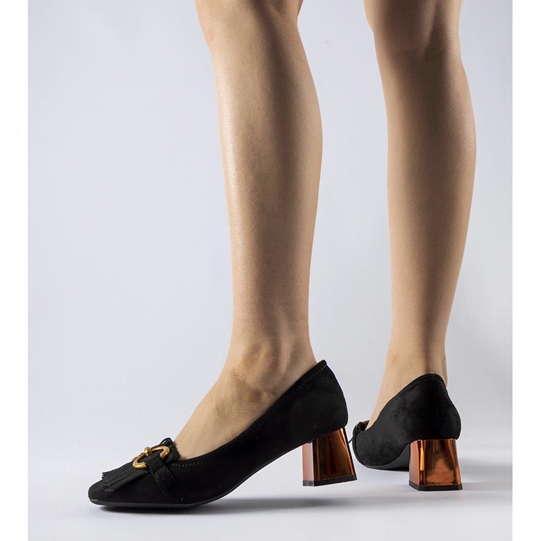 Fekete magas sarkú Basso pumpák 1