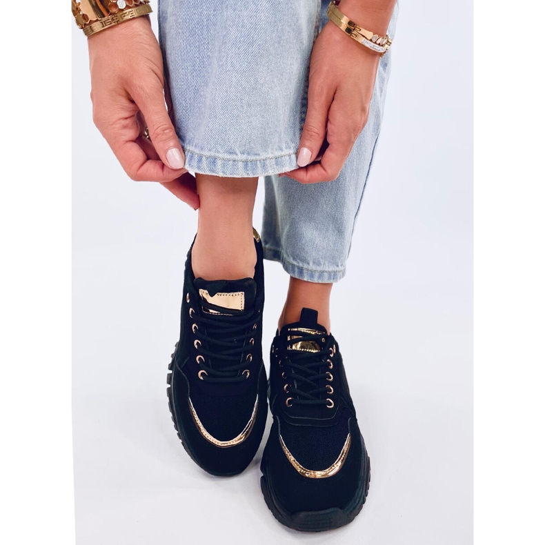 Fleis Fekete női sportcipő 2