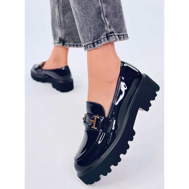 Manff Fekete lakkbőr mokaszinok 2