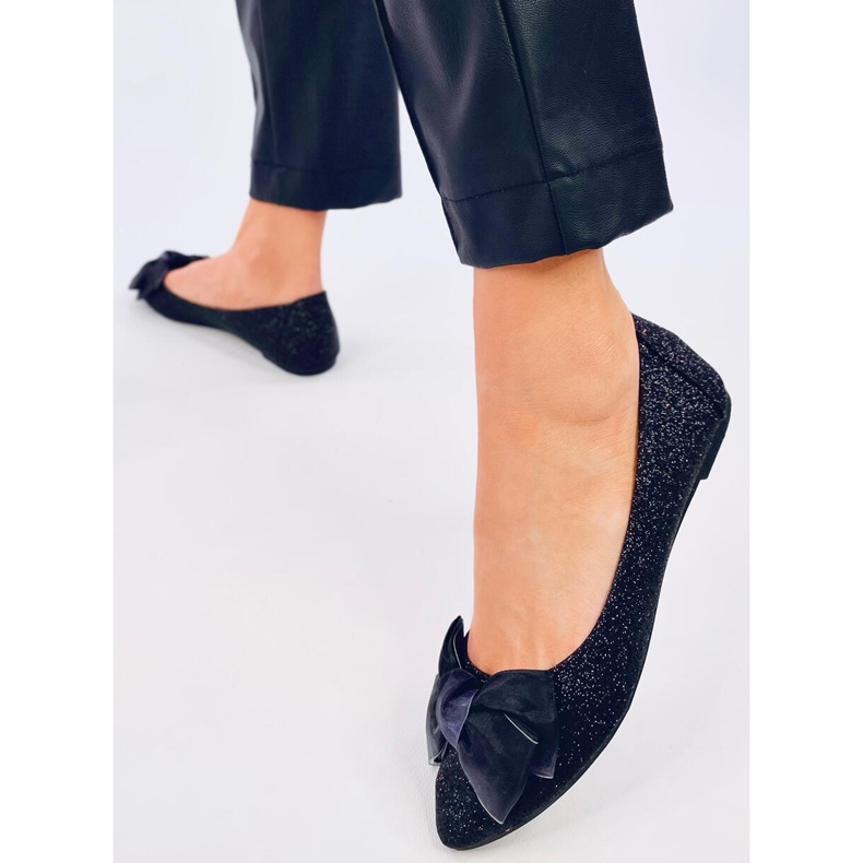 Elegáns Betzi Black csillogó balerinák fekete 2