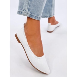 Kreiss White áttört balettlakások fehér 2