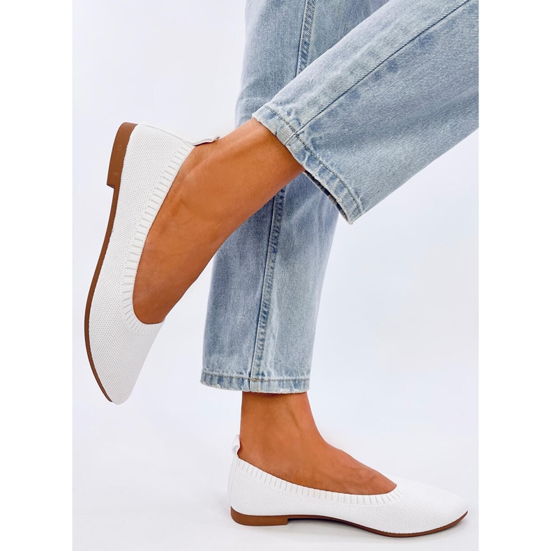 Kreiss White áttört balettlakások fehér 1