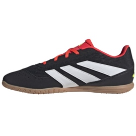 Adidas Predator Club IG5448 cipőben fekete 2