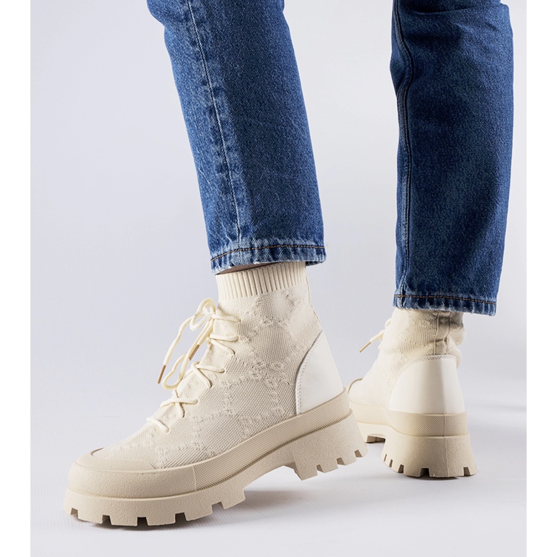 Bézs magasszárú tornacipő Éric 1