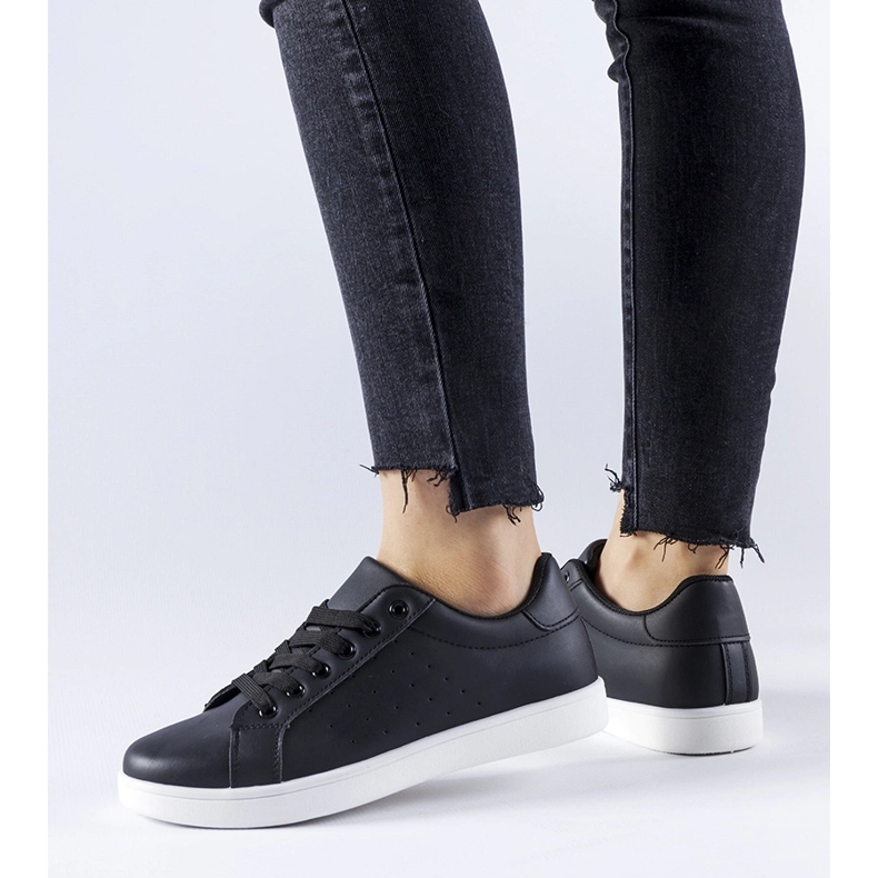 Fekete Bourassa tornacipő 1