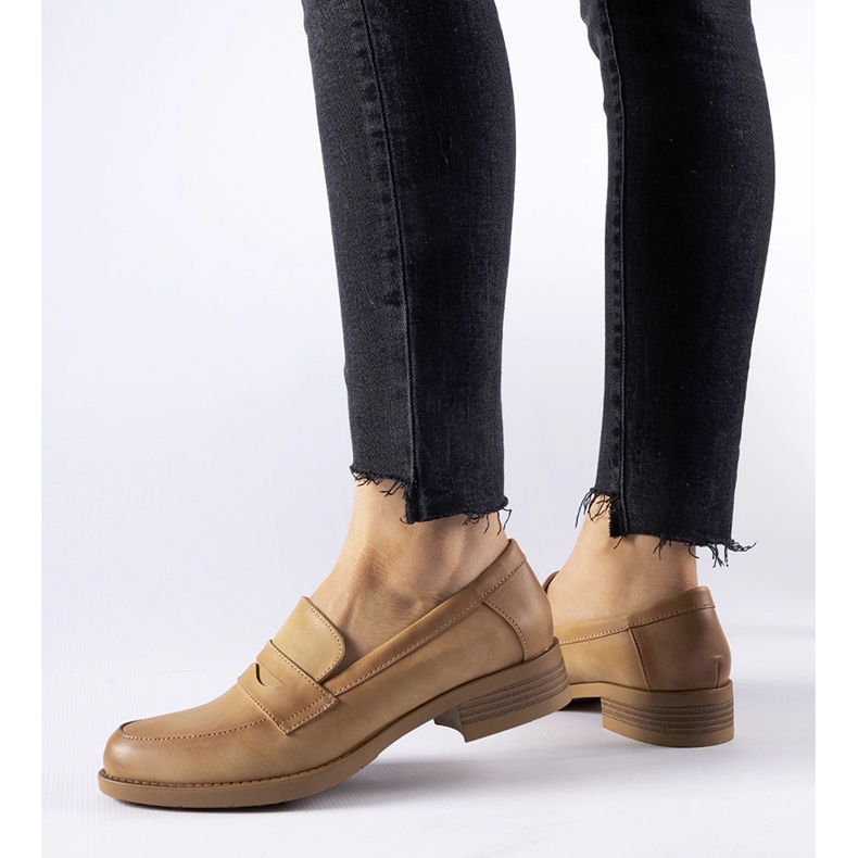 Bézs elegáns Beaufort naplopók 1