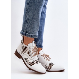 Zazoo 2704 áttört bőrcsizma, fehér 2