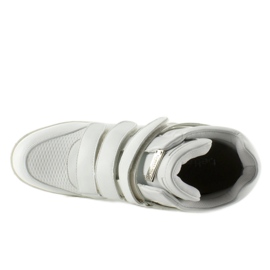 Arccipő magas felső JT35 fehér 2