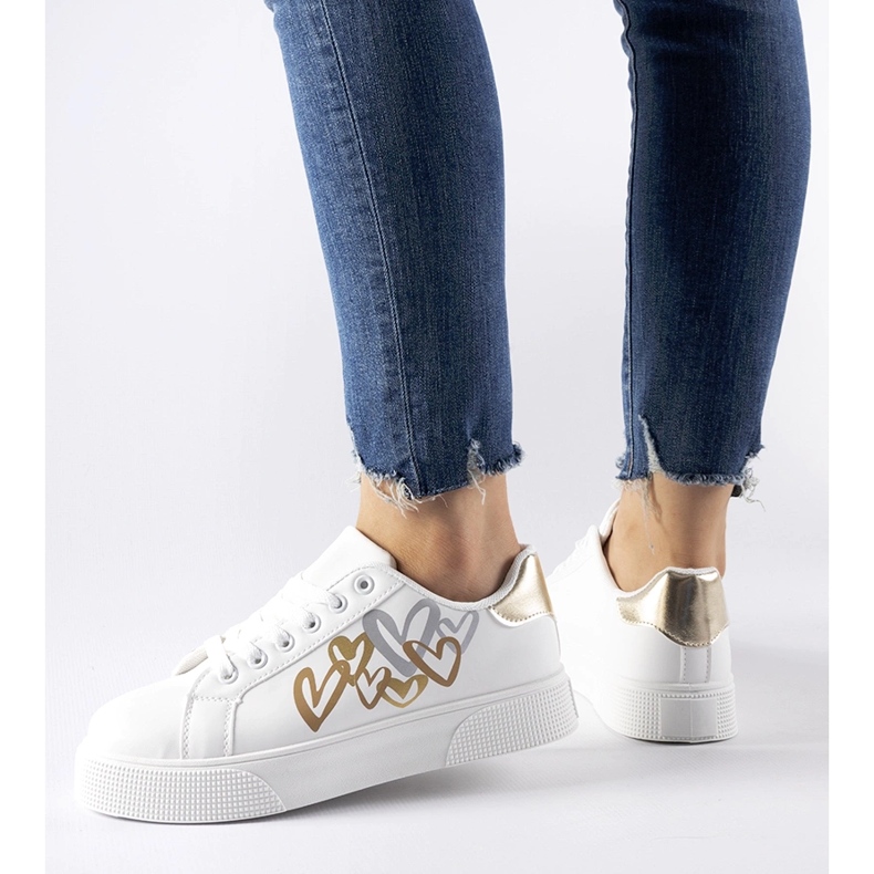 Fehér tornacipő a Montclair platformon 1