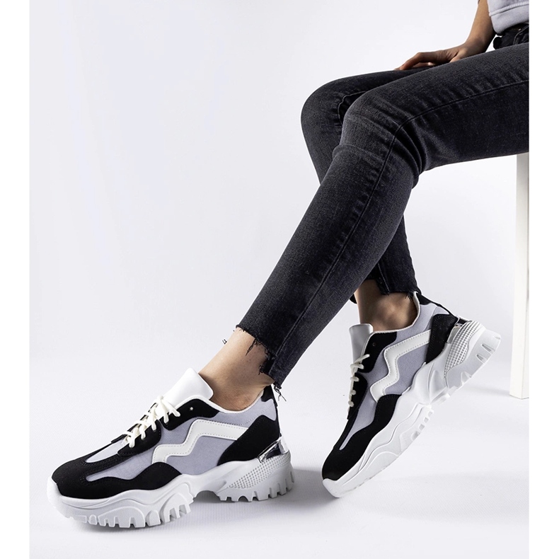 Fekete és szürke masszív Gironic tornacipő 1