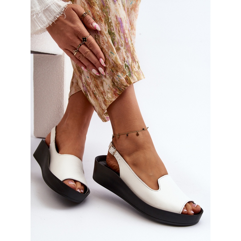Zazoo 2893 női bőr szandál vastag talppal, fehér 1