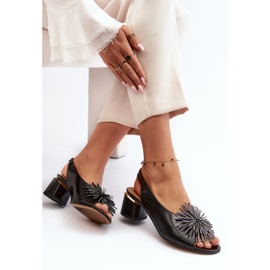 Bőr szandál díszítéssel Laura Messi 2719 fekete 1