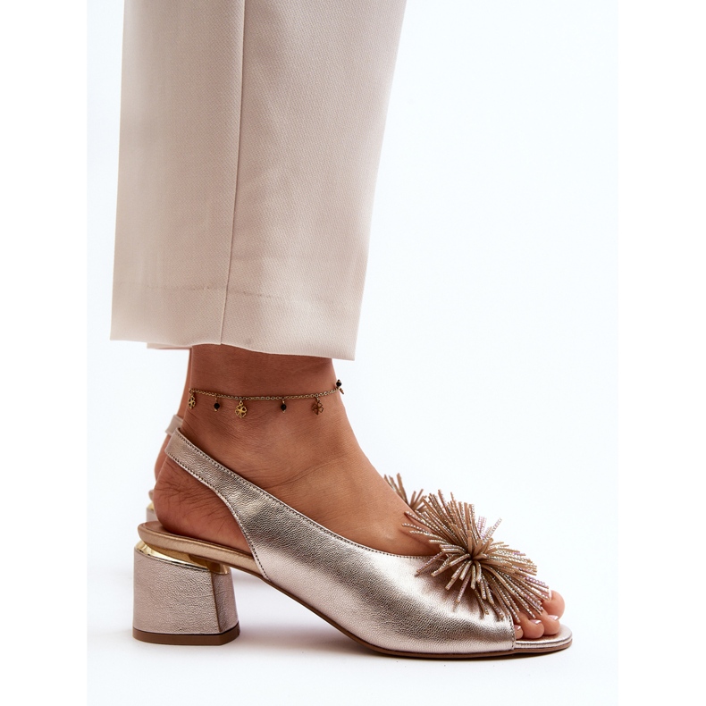 Bőr szandál díszítéssel Laura Messi 2719 arany aranysárga 1