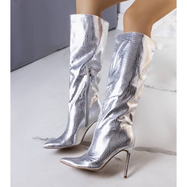 BM Ezüst csizma tűn Dinami 2