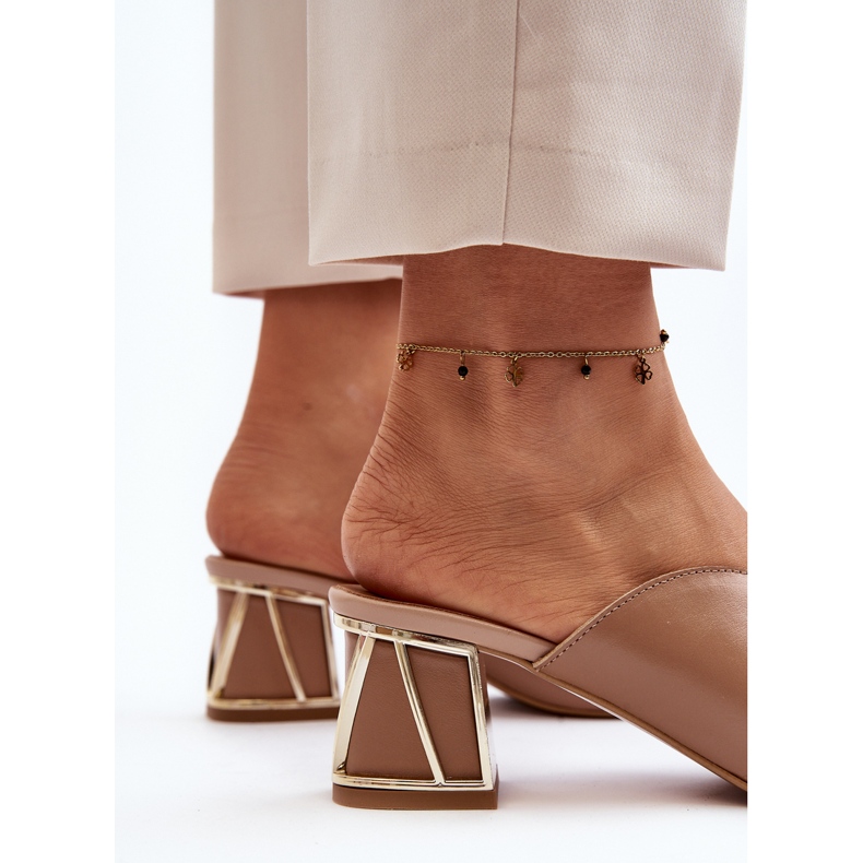 Elegáns női magassarkú papucs Laura Messi 2771 bézs 2